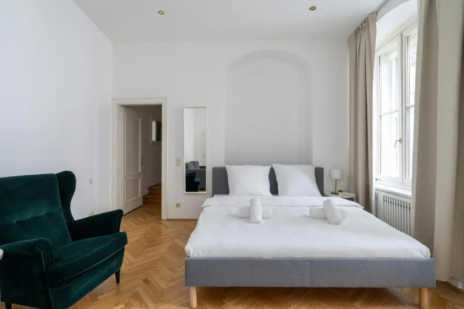 Historic Old Town - Walk All Sights Vienna Apartment